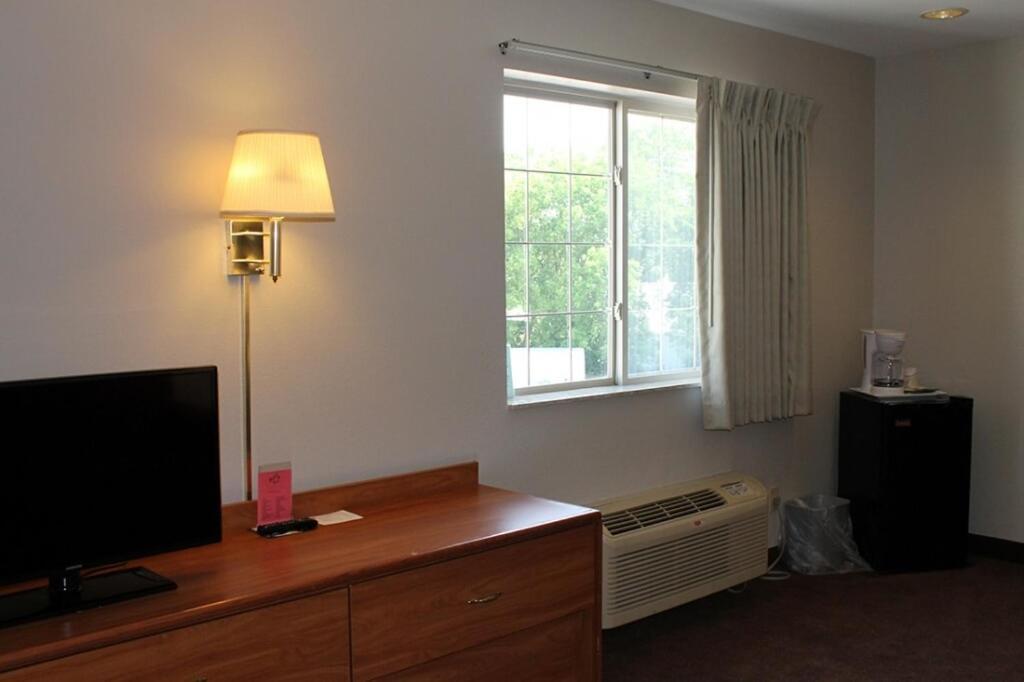 Edmore Inn Zewnętrze zdjęcie